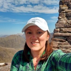 Meet your Posher, Caroline